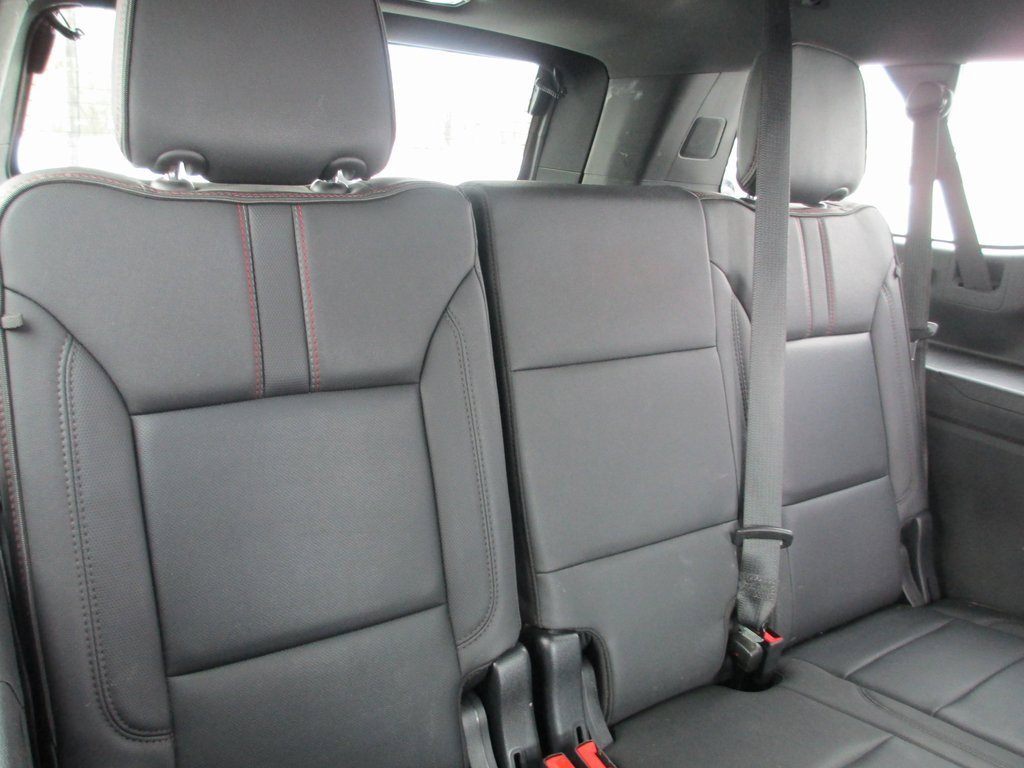 Used 2023 Chevrolet Suburban RST w/ Luxury Package image 24