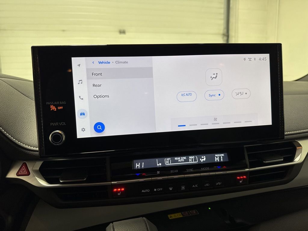 Used 2025 Toyota Sienna XSE image 29