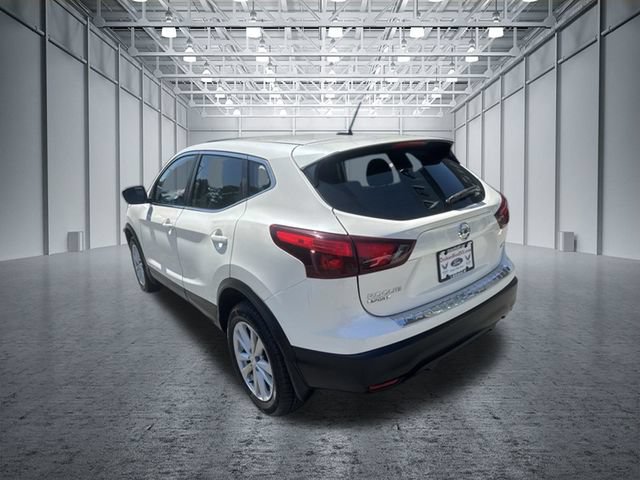 Used 2017 Nissan Rogue Sport S w/ S Appearance Package AWD/4WD image 10
