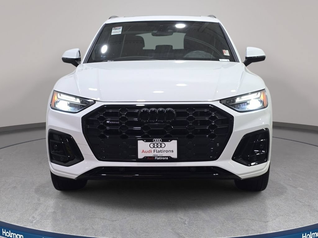 Certified 2024 Audi Q5 e Premium Plus w/ Premium Plus Package AWD/4WD image 3