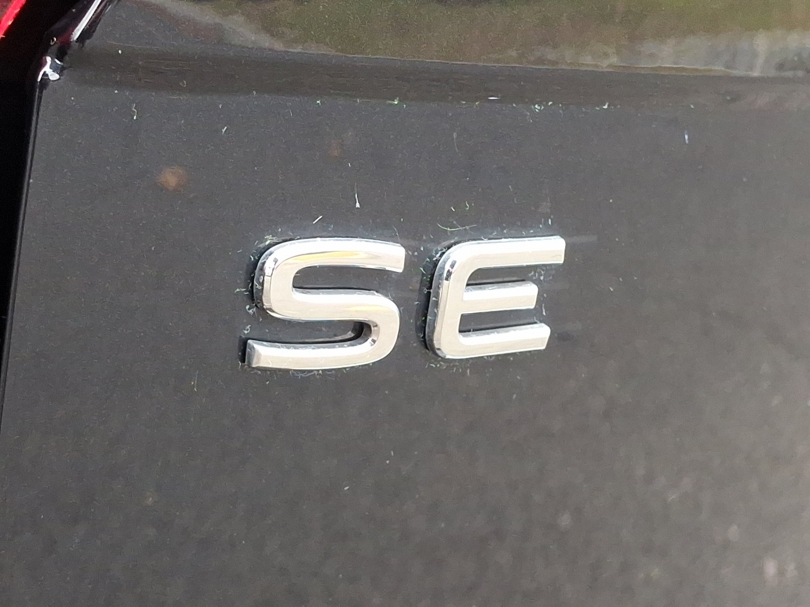 Certified 2022 Volkswagen Tiguan SE image 29