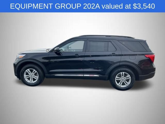 Used 2022 Ford Explorer XLT w/ Equipment Group 202A image 2