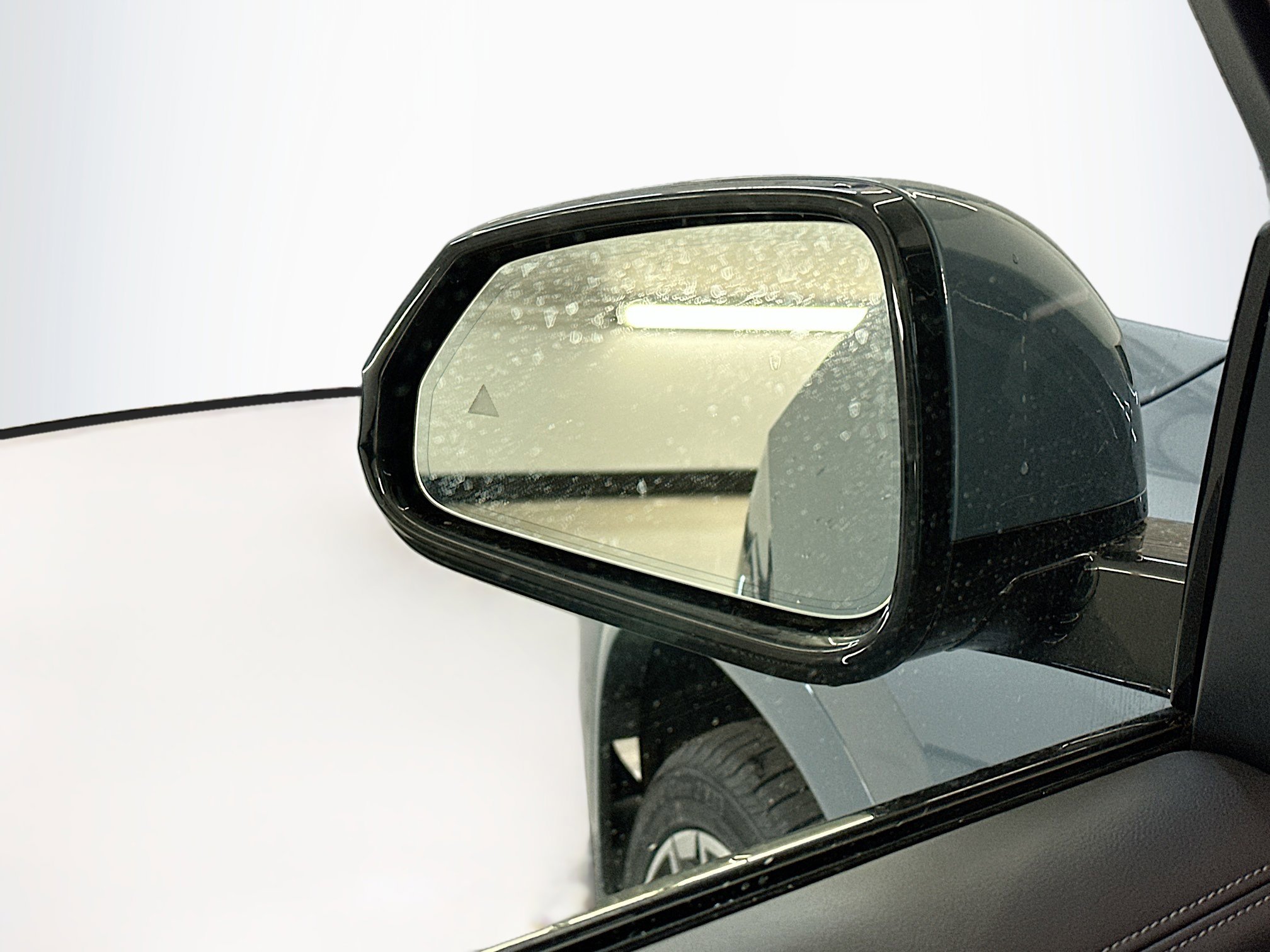 Used 2023 BMW X1 xDrive28i w/ M Sport Package AWD/4WD image 16