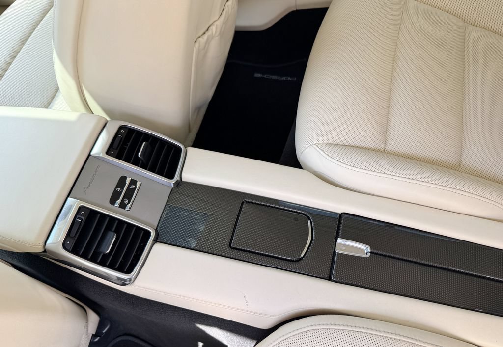 Used 2013 Porsche Panamera AWD/4WD image 29