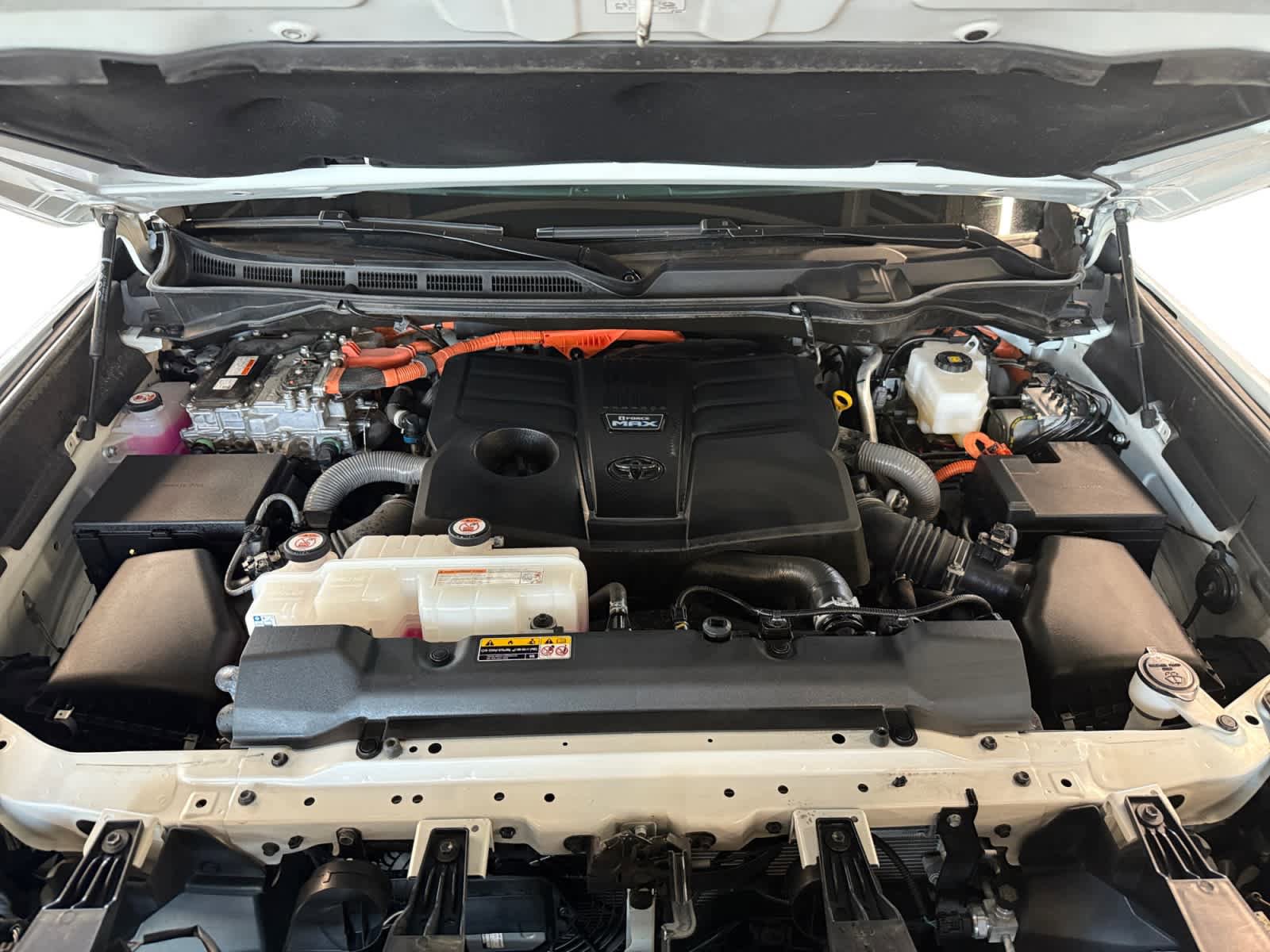 Used 2023 Toyota Tundra Platinum AWD/4WD image 24