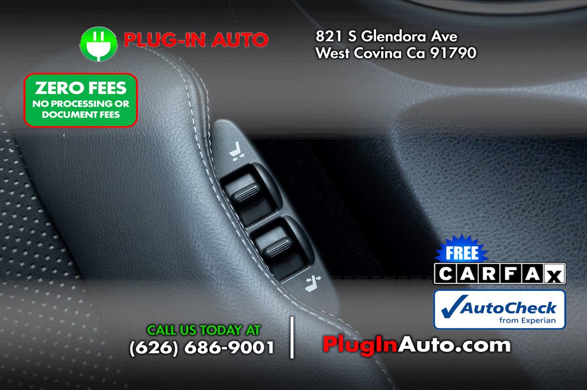 Used 2009 Nissan 370Z Touring RWD image 14
