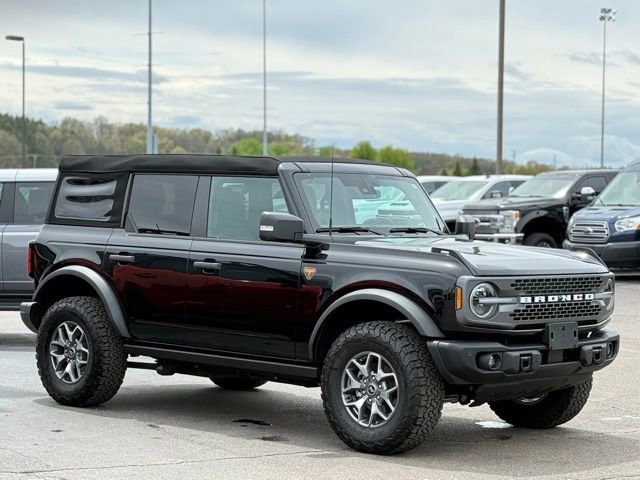 Used 2025 Ford Bronco Badlands AWD/4WD image 40