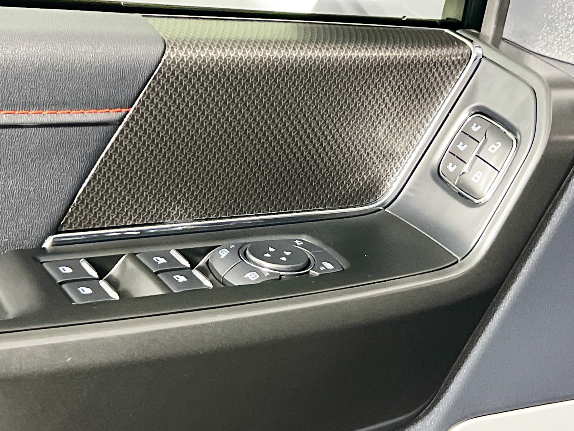 Used 2025 Ford F150 Raptor AWD/4WD image 16