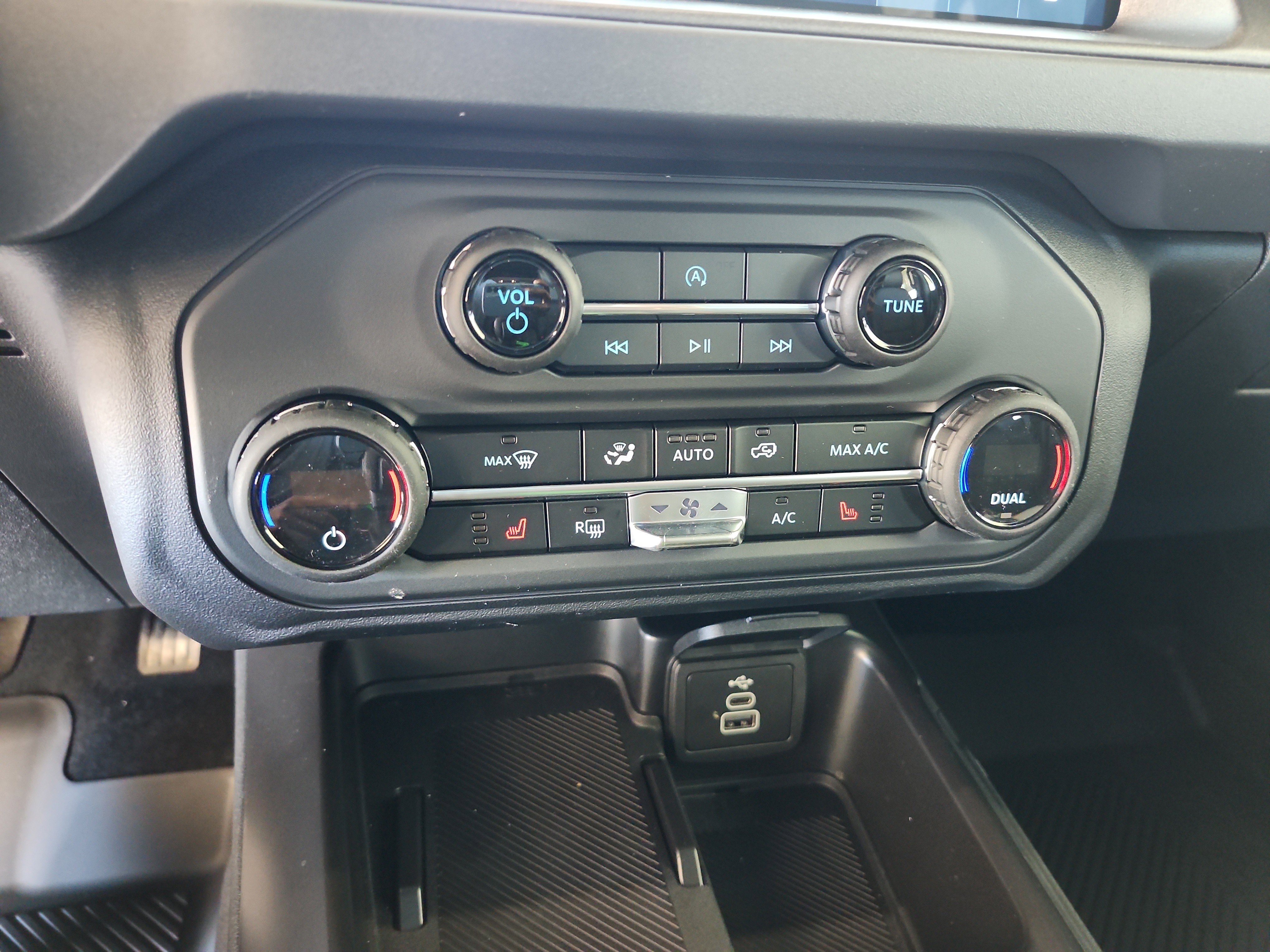 New 2026 Ford Bronco Big Bend AWD/4WD image 10