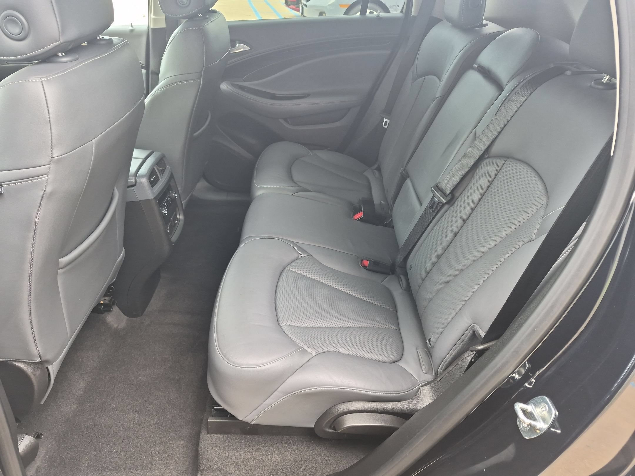 Used 2020 Buick Envision Essence FWD image 24