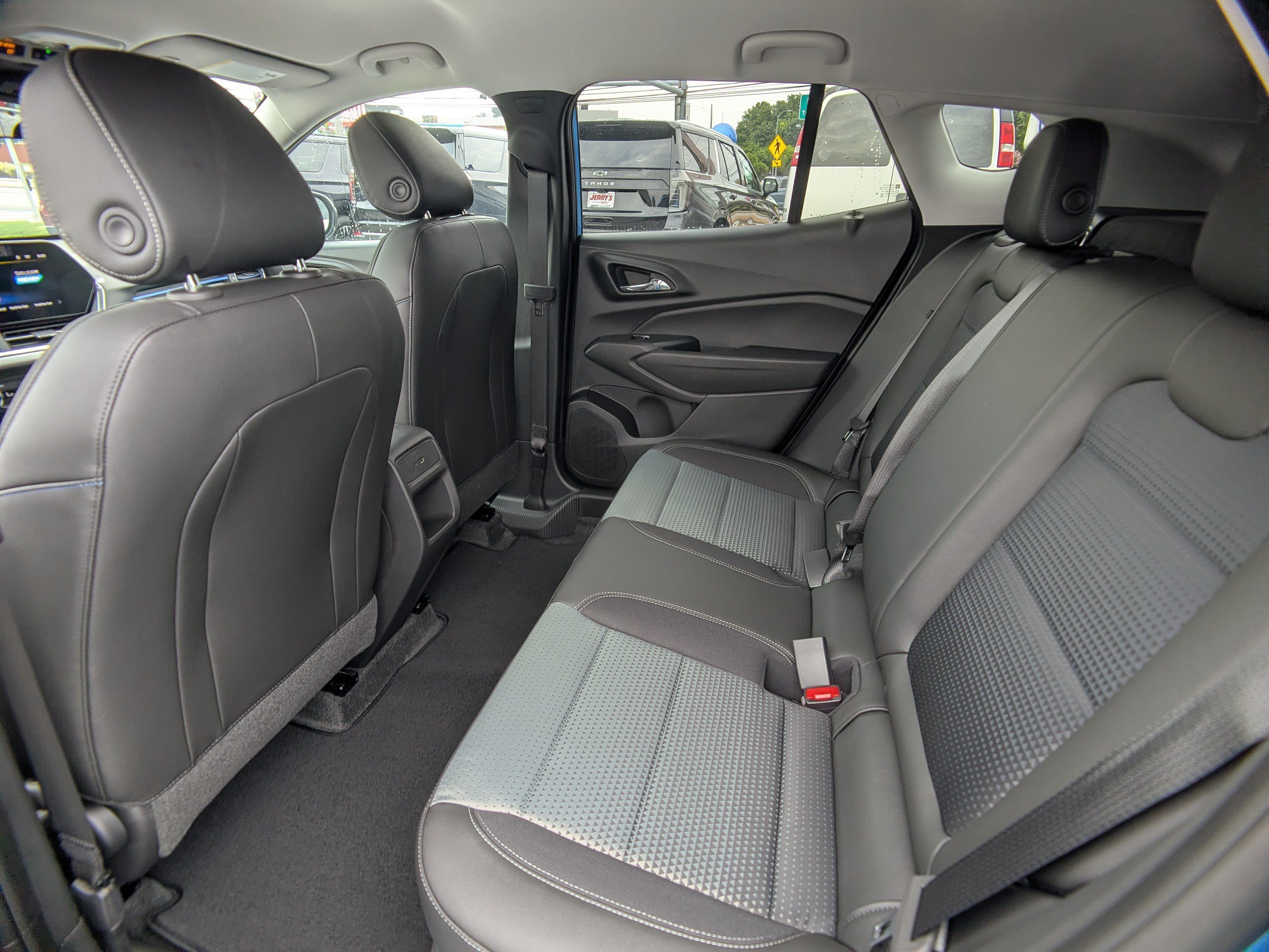 New 2026 Chevrolet Trax LT FWD image 12