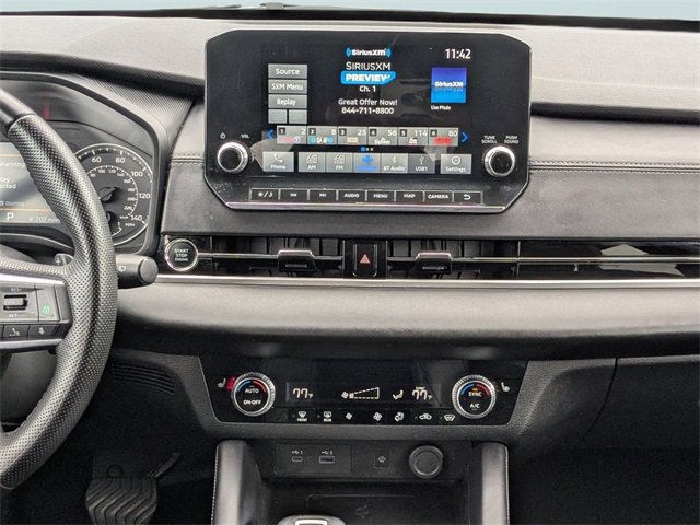 Used 2024 Mitsubishi Outlander SE image 23