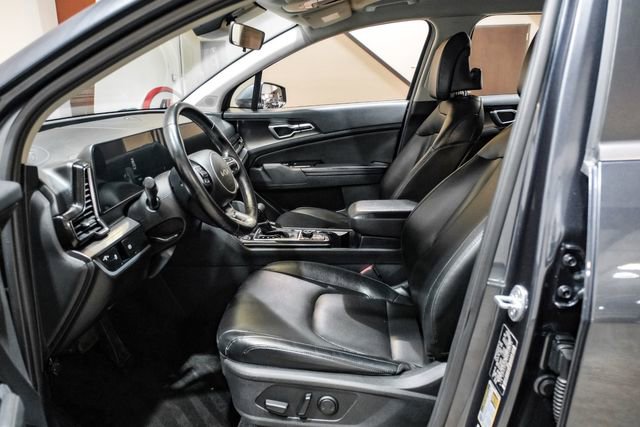 Used 2023 Kia Sportage EX image 4