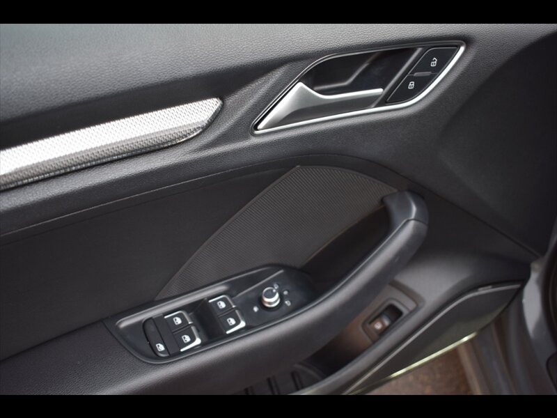 Used 2018 Audi A3 e-tron Premium Plus w/ Technology Package FWD image 18