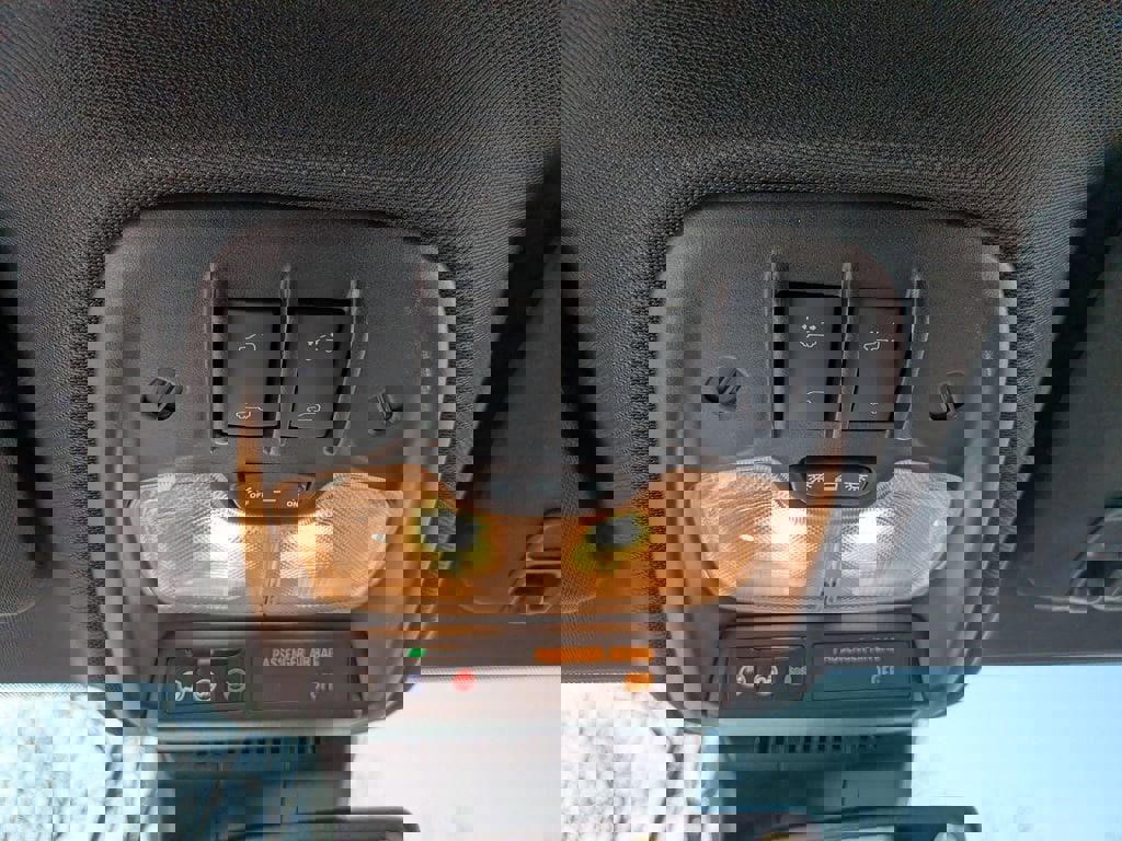 Used 2024 GMC Canyon AT4 w/ AT4 Premium Package image 15