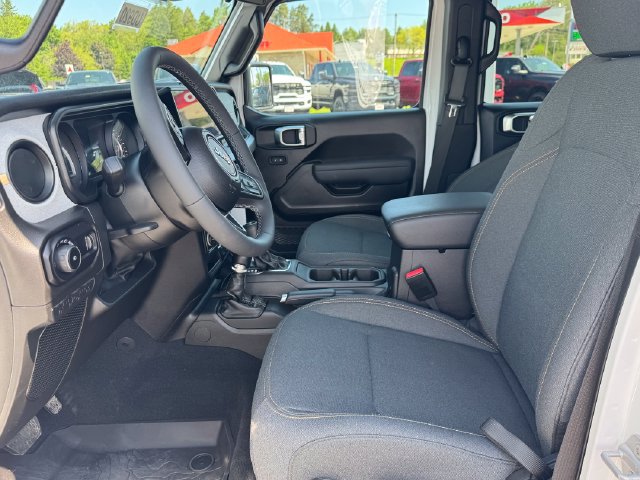 New 2026 Jeep Wrangler Unlimited Sport AWD/4WD image 10