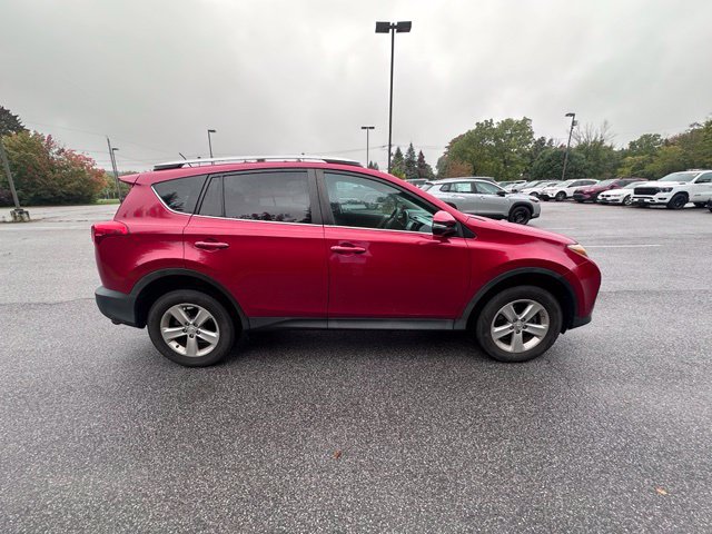 Used 2014 Toyota RAV4 XLE AWD/4WD image 2