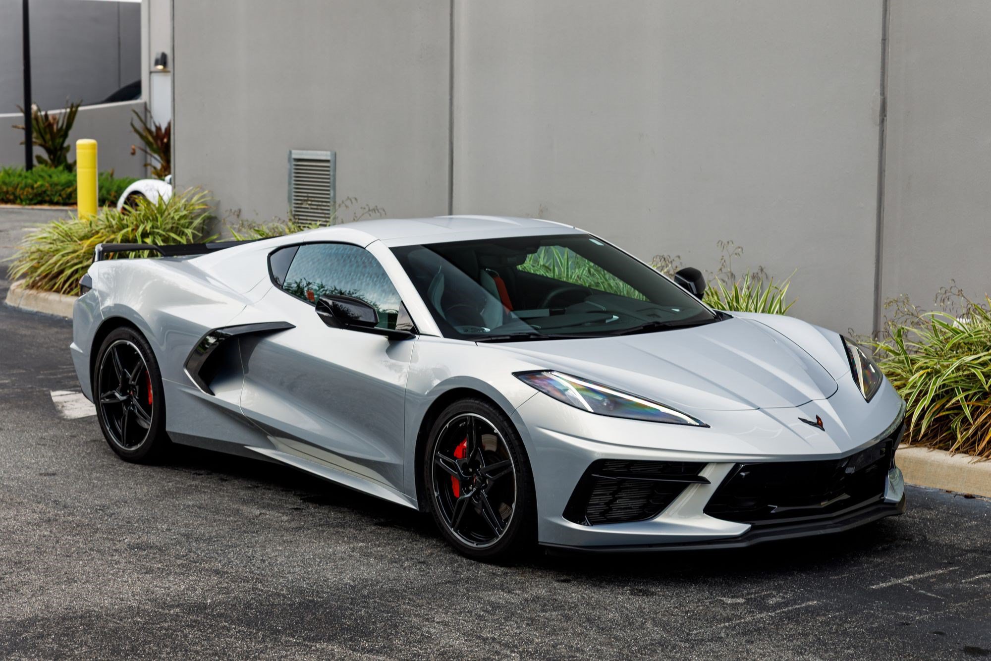 Used 2021 Chevrolet Corvette Stingray Preferred Cpe w/ Z51 Performance Package RWD image 7