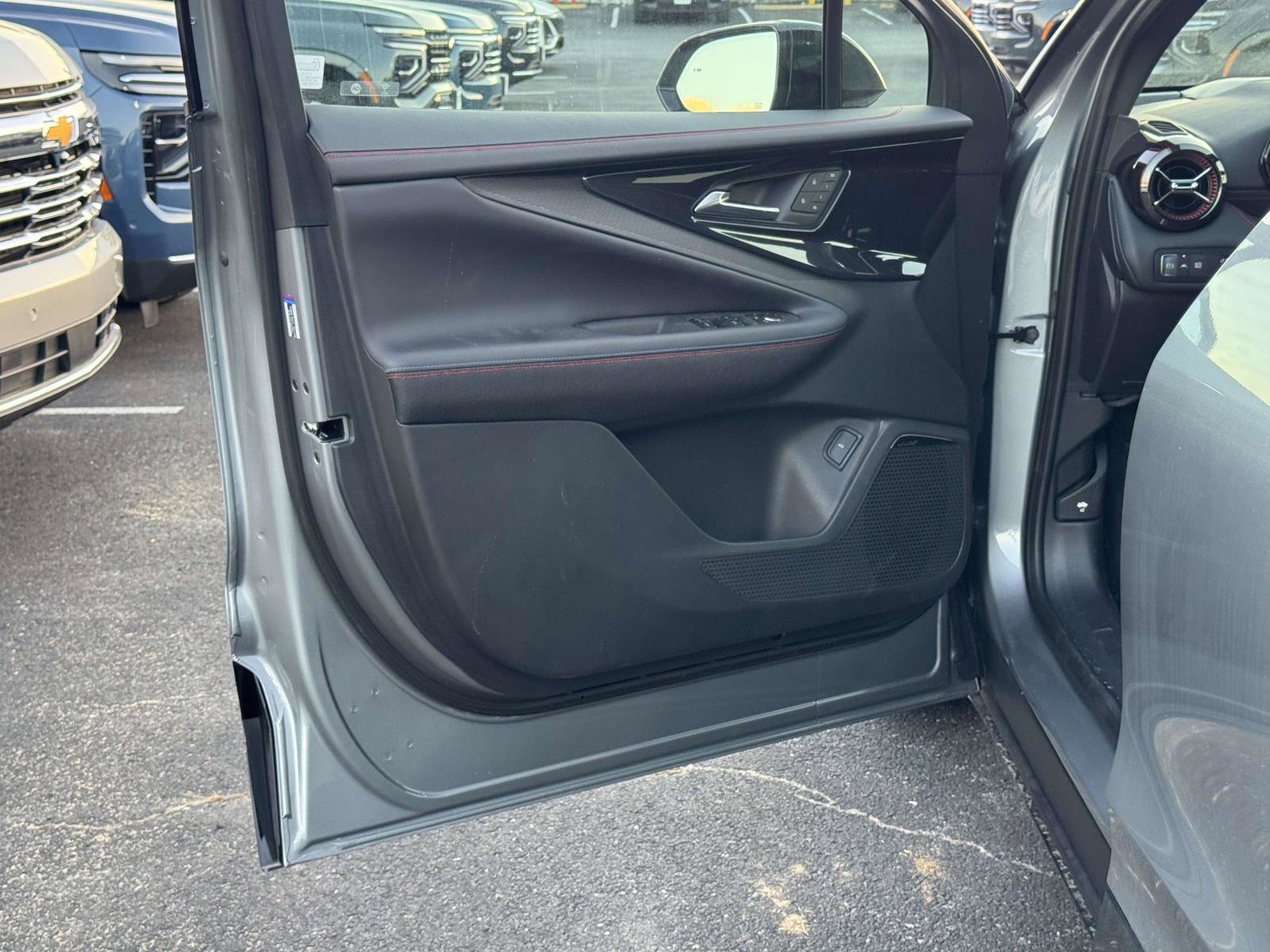 New 2025 Chevrolet Blazer EV RS RWD image 16
