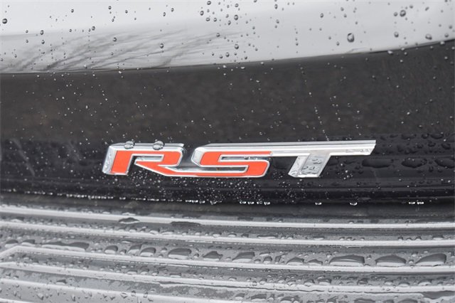 Certified 2022 Chevrolet Suburban RST w/ Sport Performance Package image 20