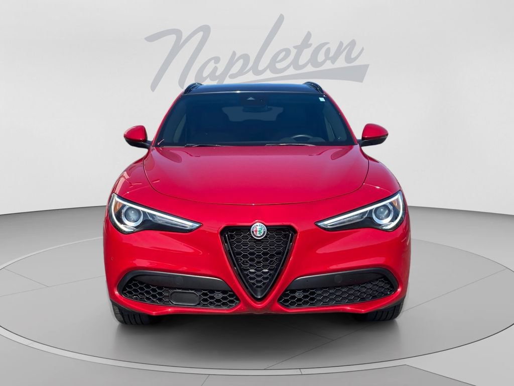 Used 2023 Alfa Romeo Stelvio Sprint RWD image 9