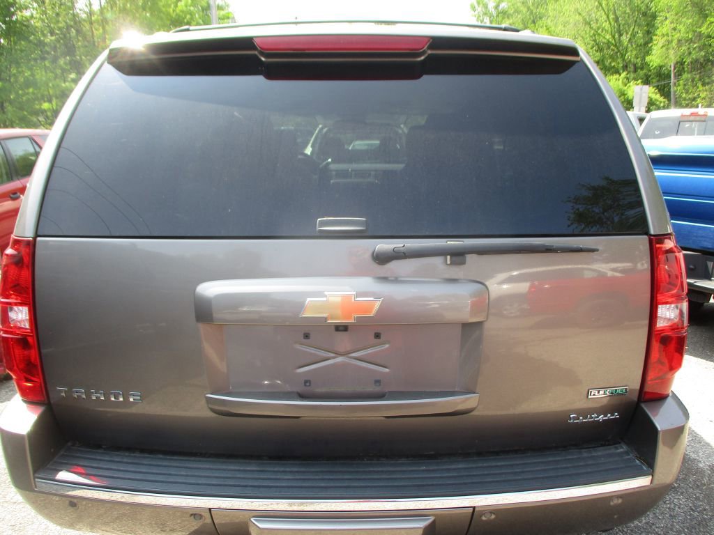 Used 2011 Chevrolet Tahoe LTZ image 6
