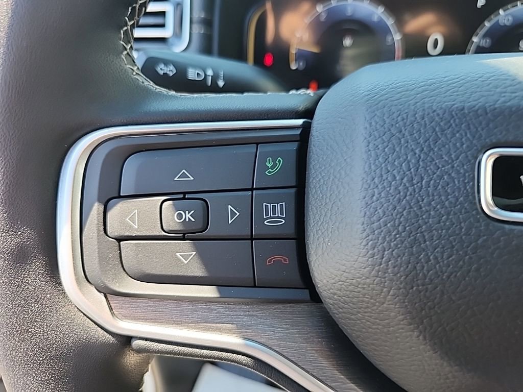 New 2025 Jeep Wagoneer L Series II image 32