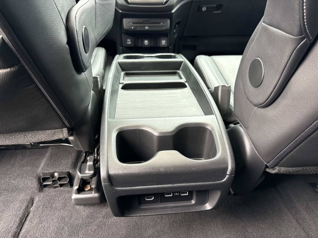 Used 2023 Honda Odyssey Touring image 17
