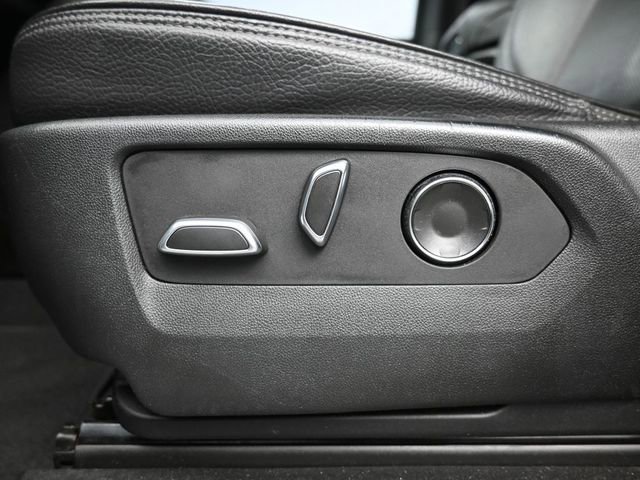 Used 2023 GMC Yukon Denali image 10