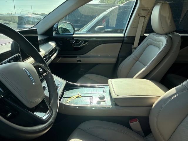 Used 2023 Lincoln Aviator Reserve w/ Equipment Group 201A RWD image 5