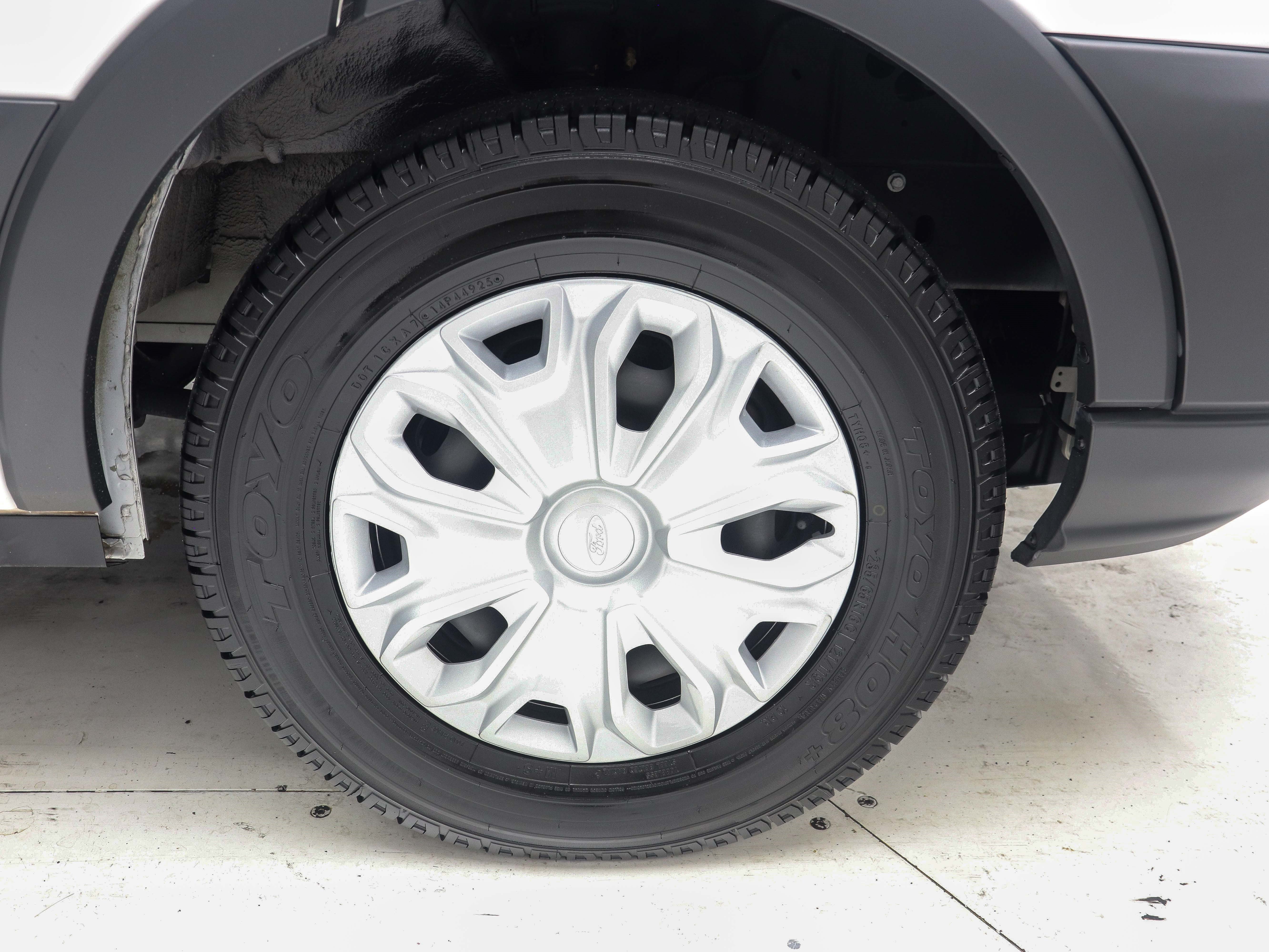 Used 2017 Ford Transit 350 XL RWD image 32
