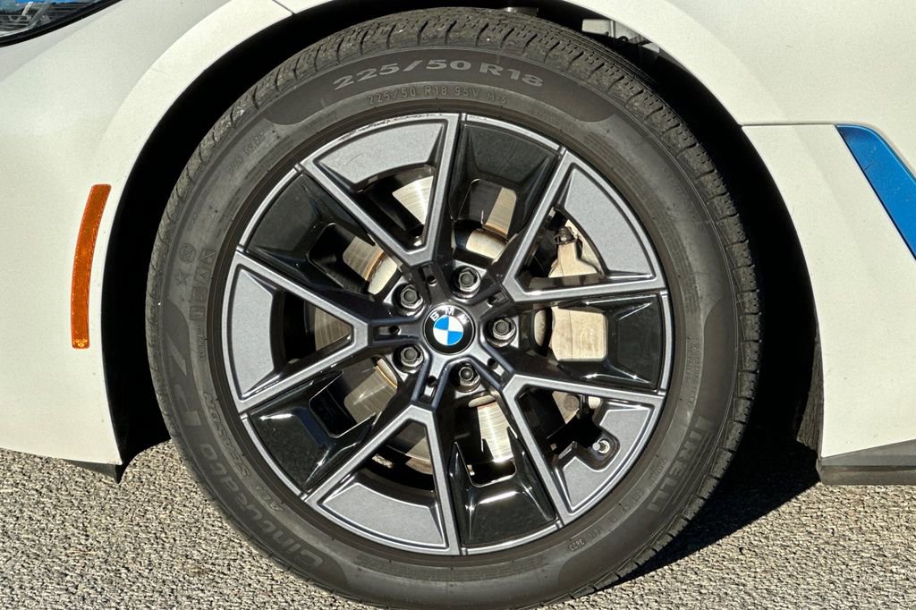 Used 2023 BMW i4 eDrive40 w/ Premium Package image 32