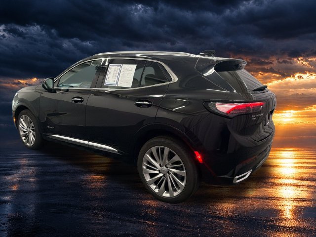Used 2025 Buick Envision Avenir AWD/4WD image 3