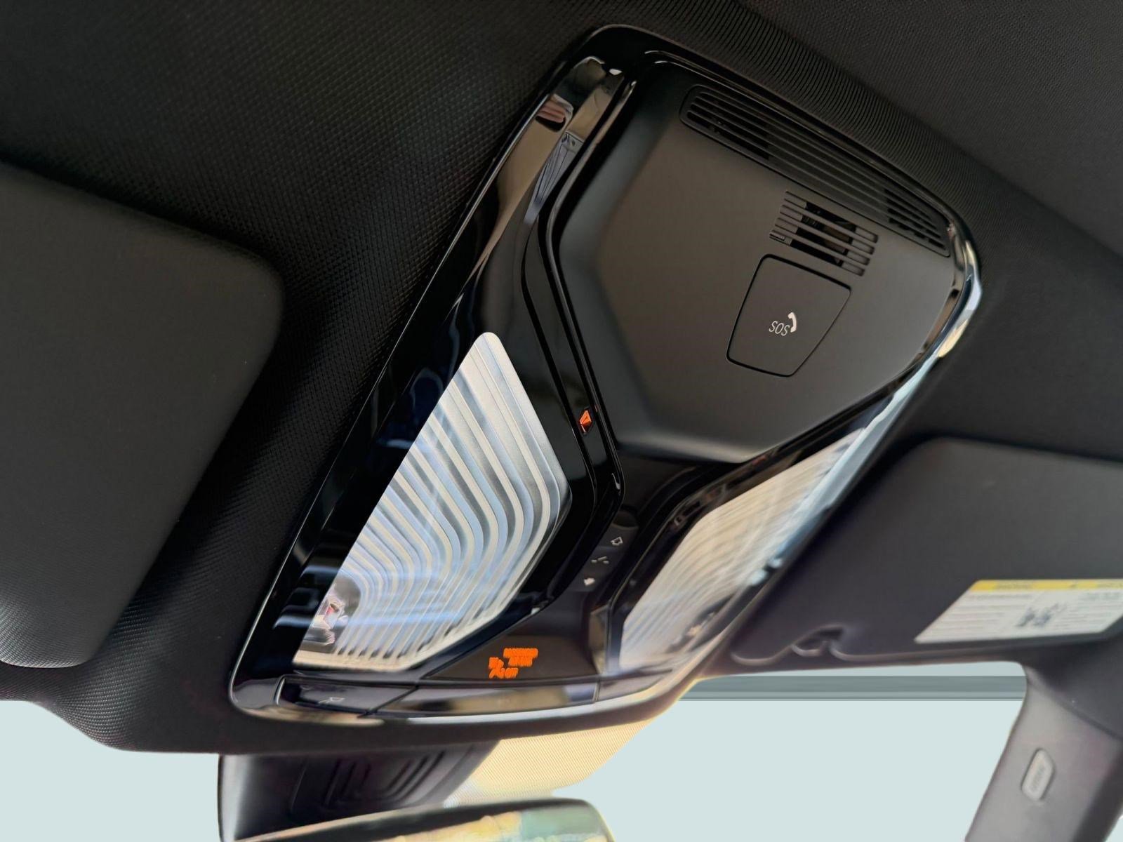 Certified 2023 BMW 430i Coupe w/ Premium Package image 18