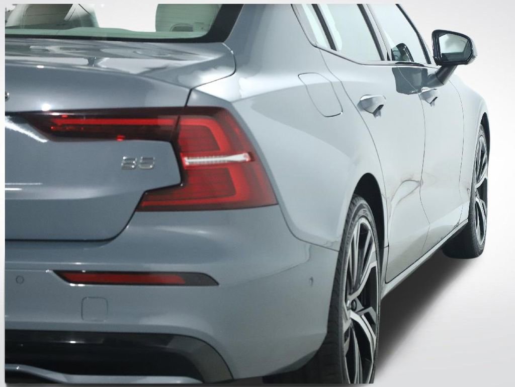 Used 2024 Volvo S60 B5 Plus FWD image 45