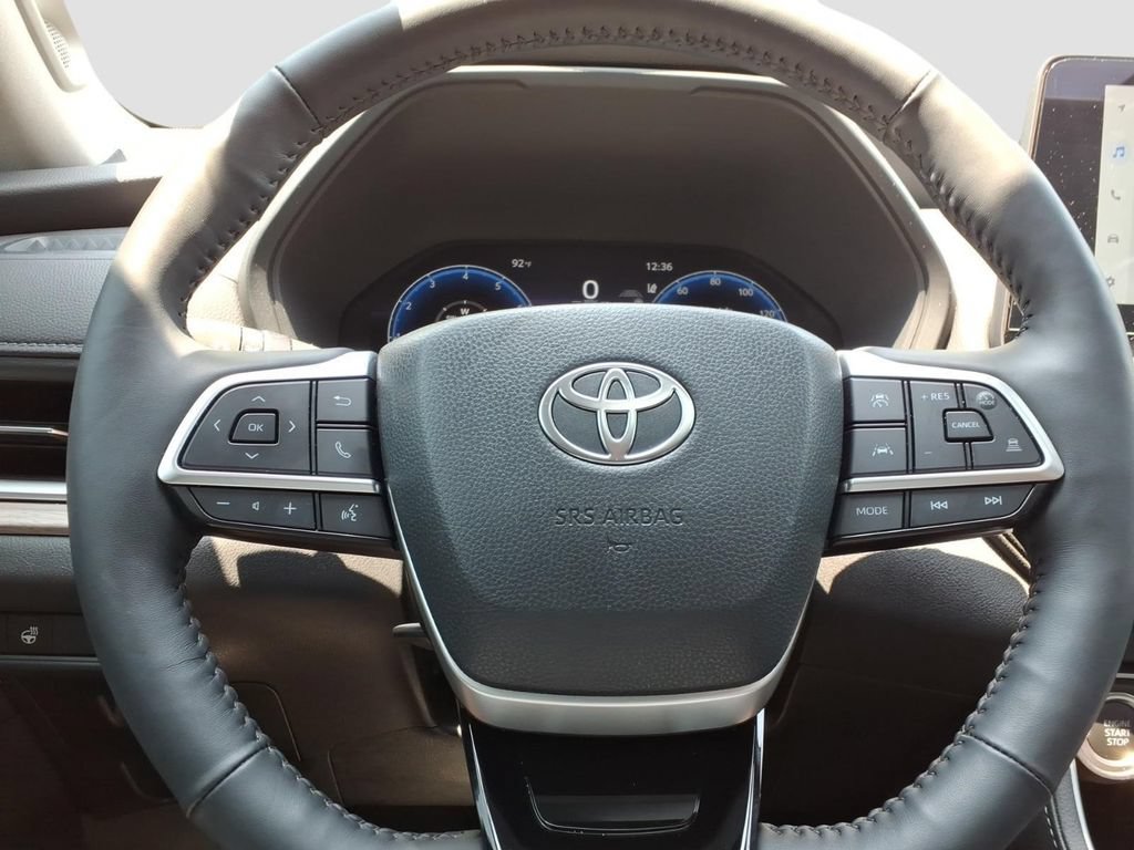 Used 2026 Toyota Grand Highlander AWD image 22