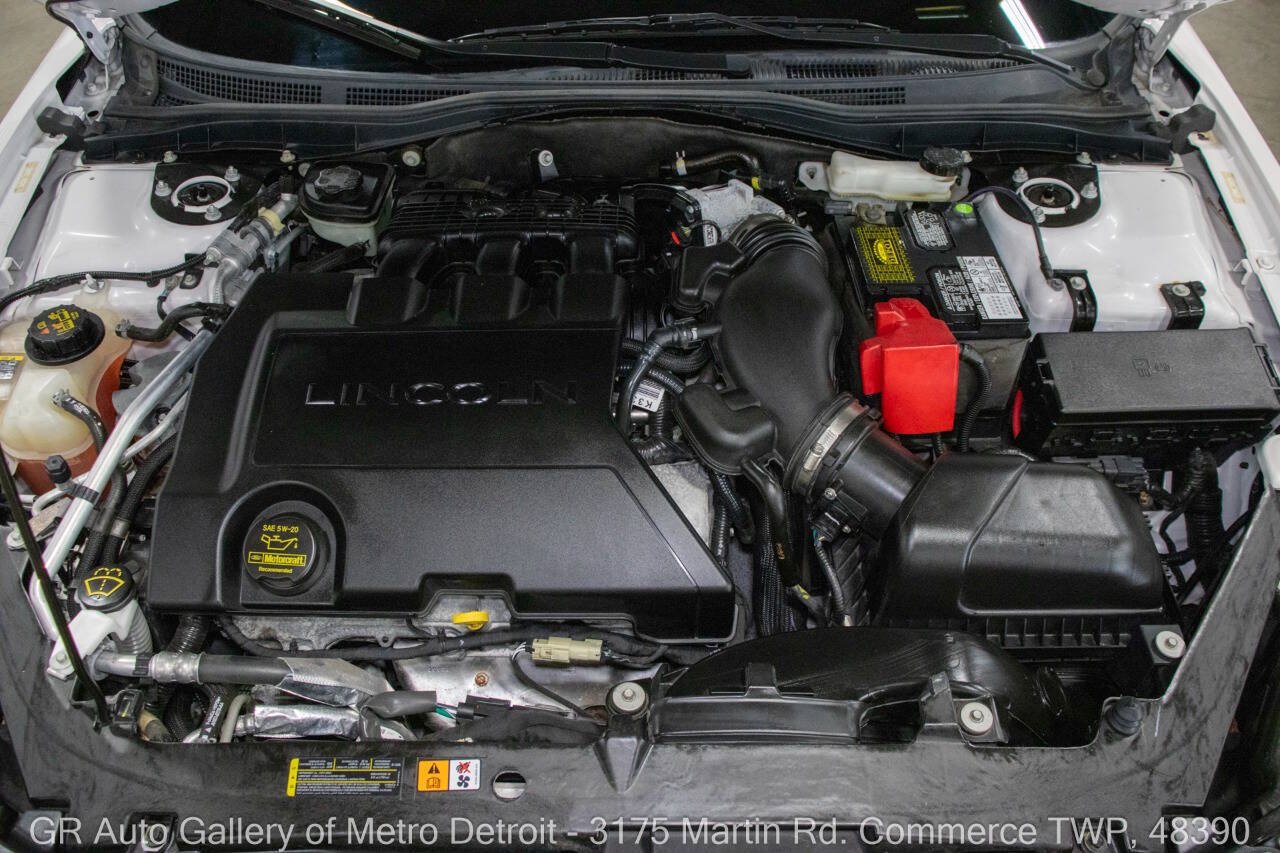 Used 2012 Lincoln MKZ FWD image 19