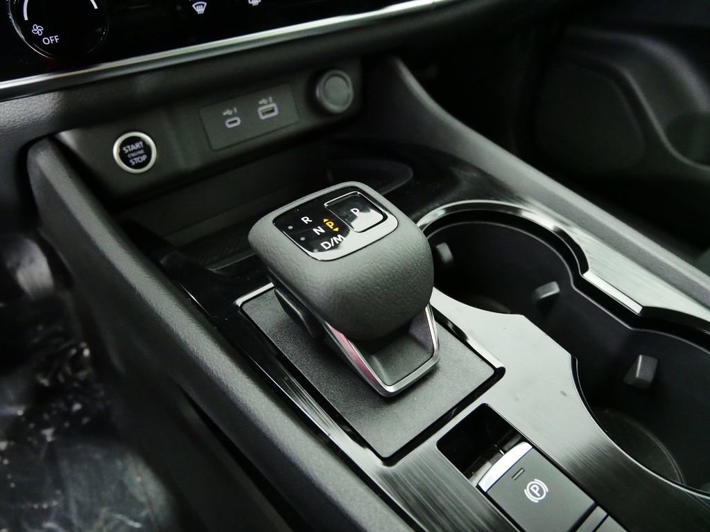 Used 2023 Nissan Rogue S image 34