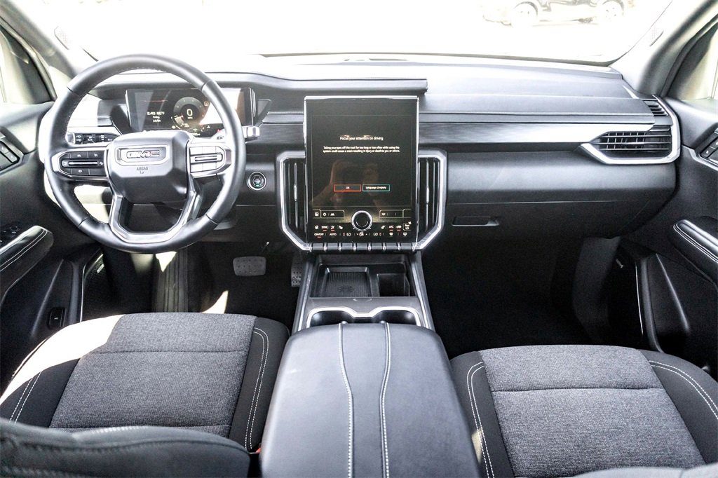 Used 2025 GMC Acadia Elevation image 29