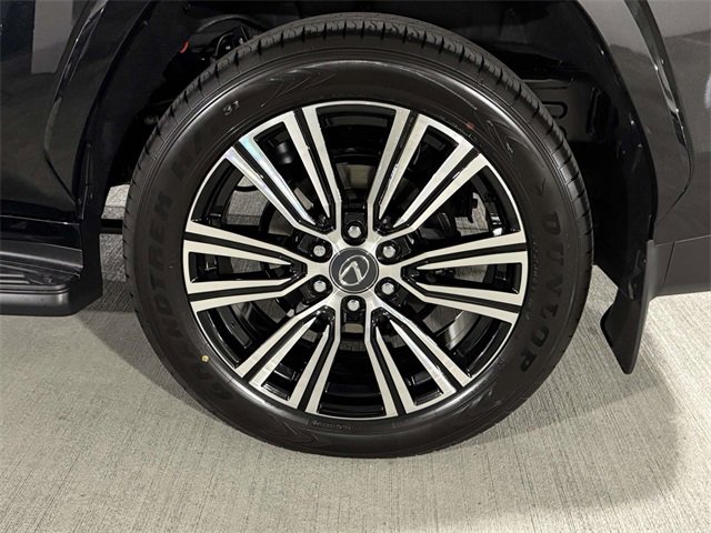 New 2025 Lexus LX 600 4WD w/ Luxury Package image 13