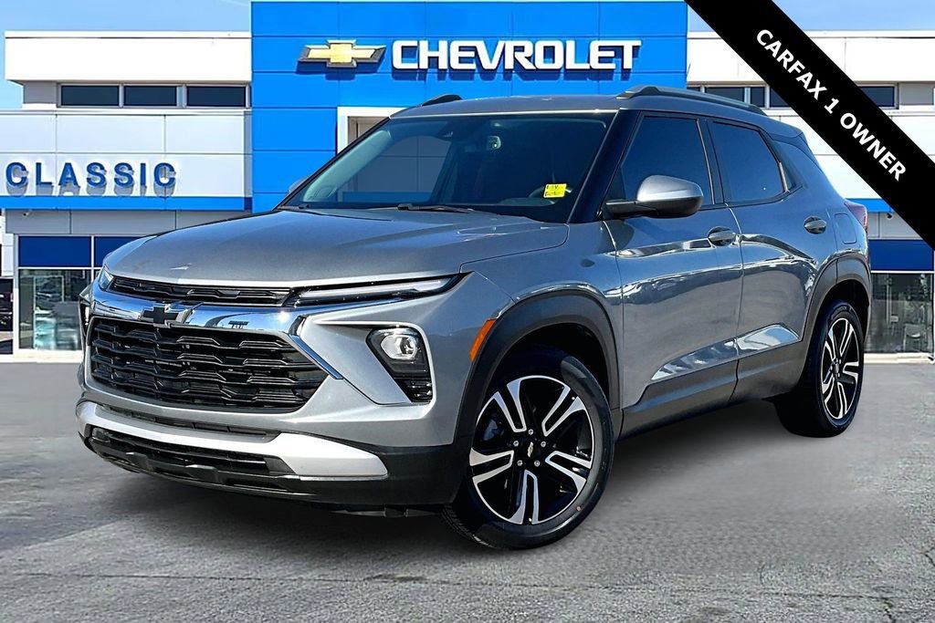 Used 2024 Chevrolet TrailBlazer LT w/ Convenience Package image 3