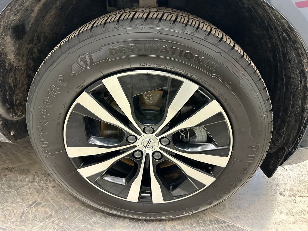 Used 2024 Volvo XC60 B5 Core image 35