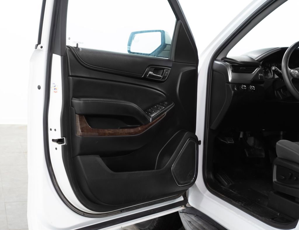 Used 2016 Chevrolet Tahoe 4WD image 6