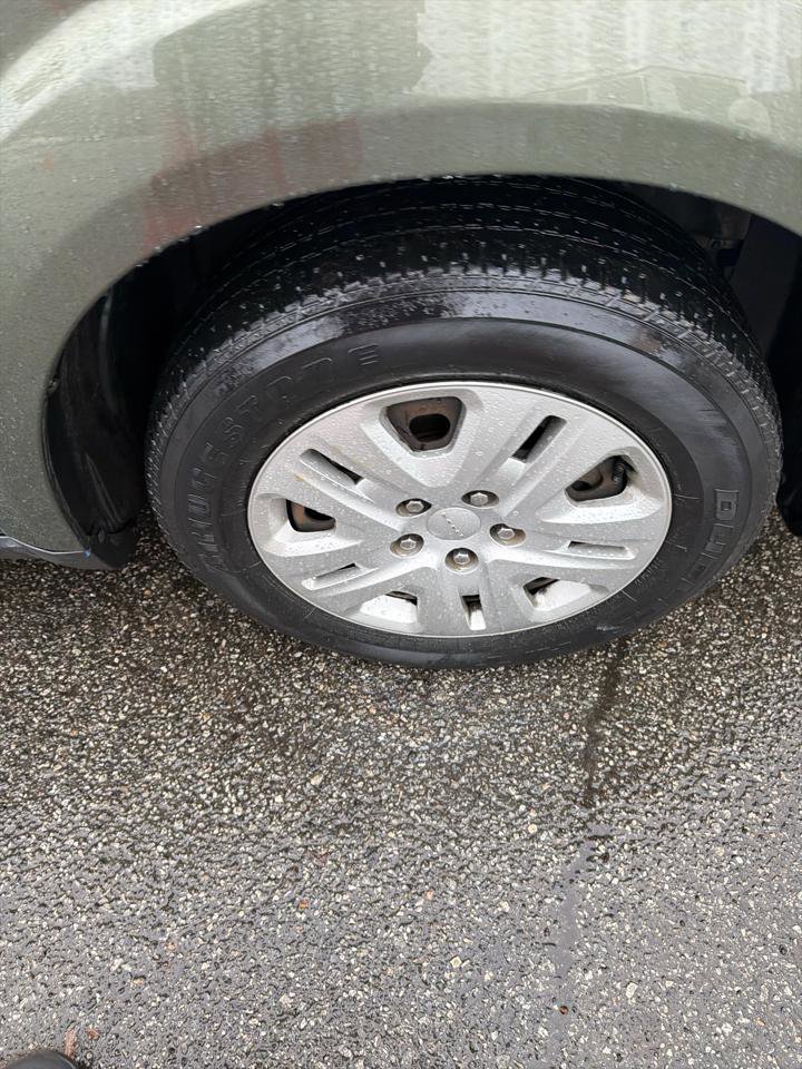 Used 2019 Dodge Journey SE image 11