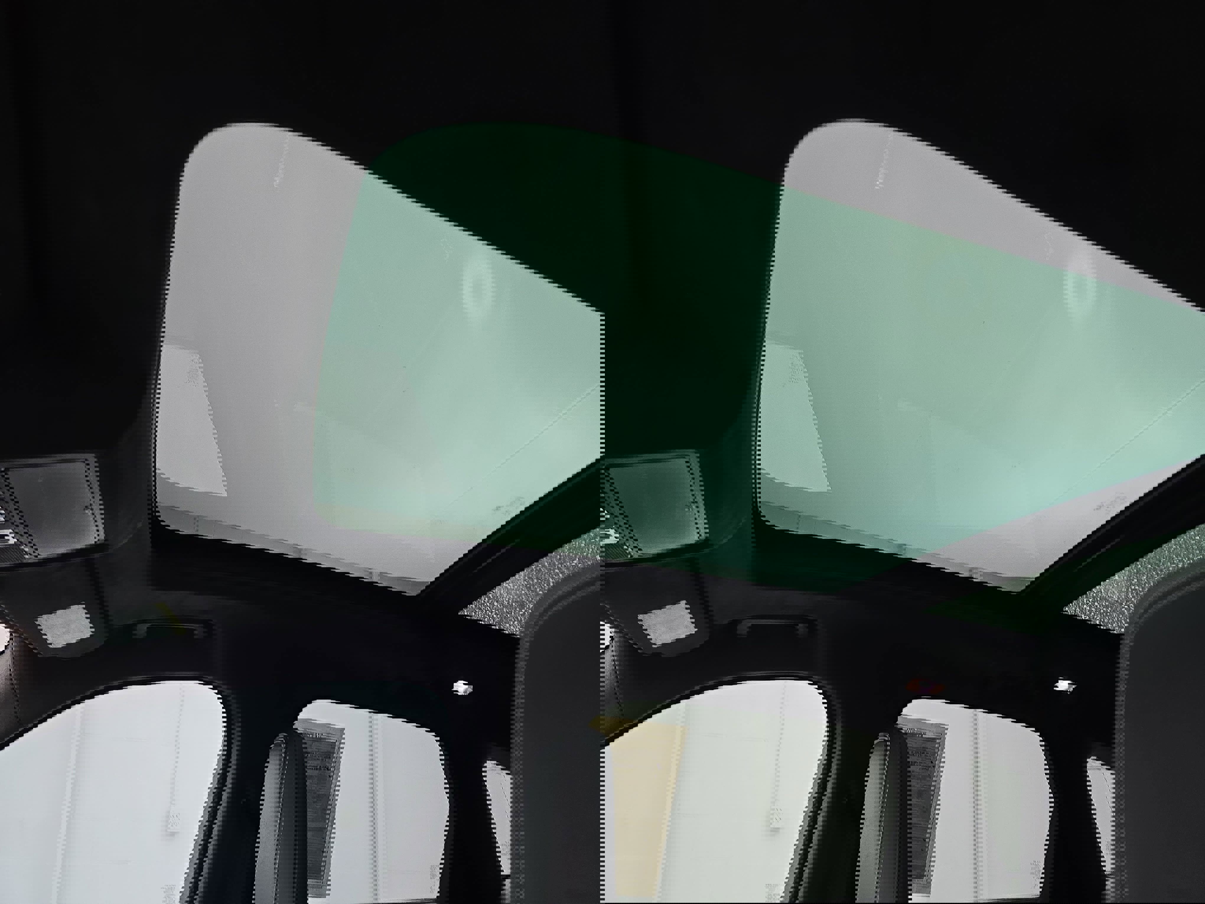 Used 2020 Jaguar F-PACE SVR image 30