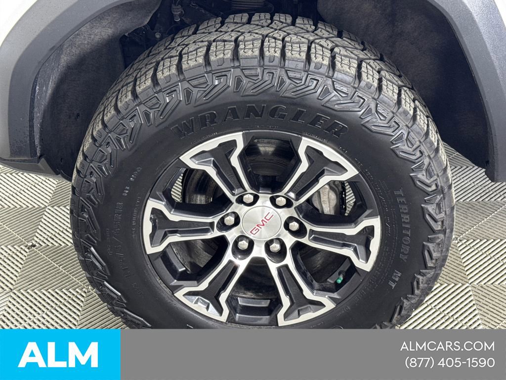 Used 2024 GMC Canyon AT4 image 15