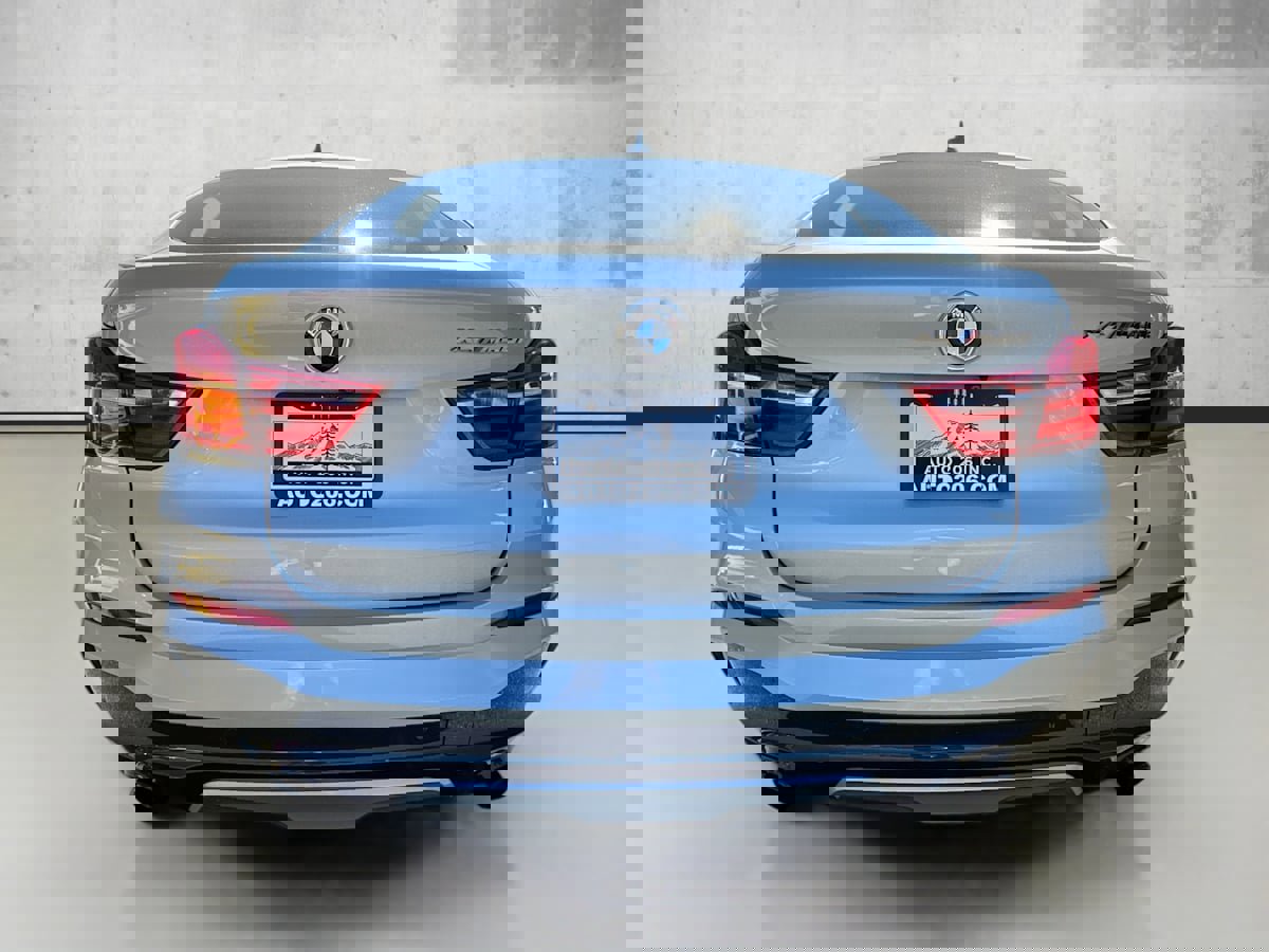 Used 2017 BMW X4 M40i image 6