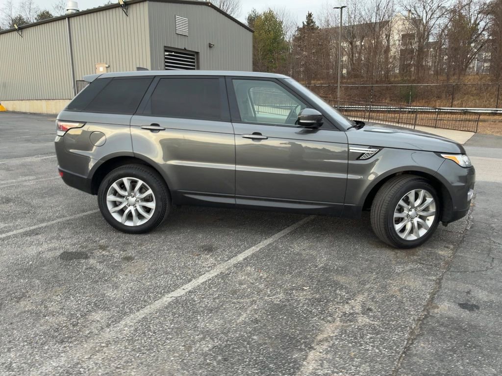 Used 2017 Land Rover Range Rover Sport HSE image 4