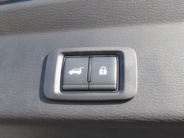 Used 2025 Mitsubishi Outlander SEL AWD/4WD image 6