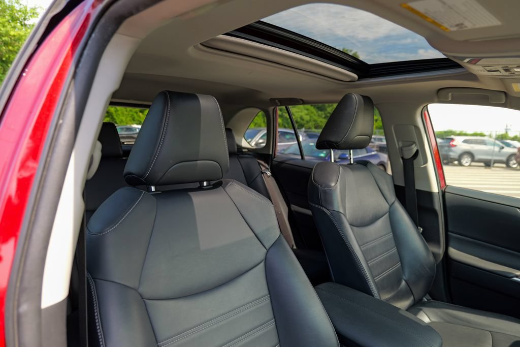 Used 2019 Toyota RAV4 XLE Premium w/ All Weather Liner Package AWD/4WD image 37